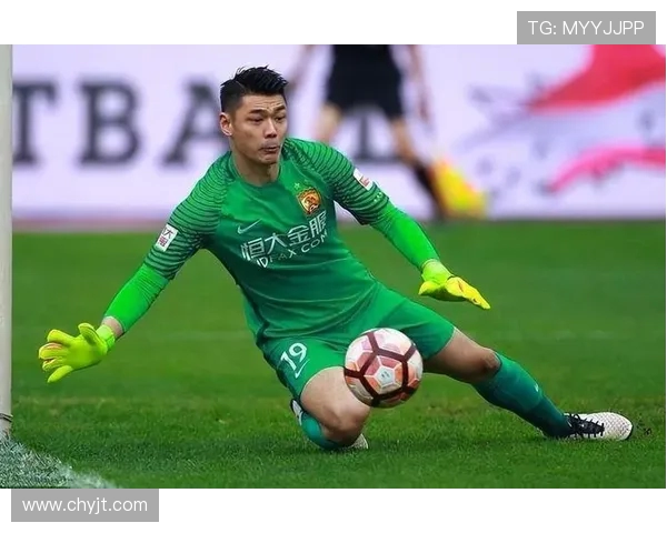 王大雷再度崛起 成为中国足球新一代门将领军人物的背后故事