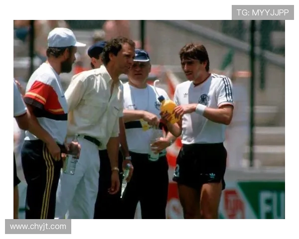 弗朗茨贝肯鲍尔传奇人生与现代足球战术革新的永恒影响